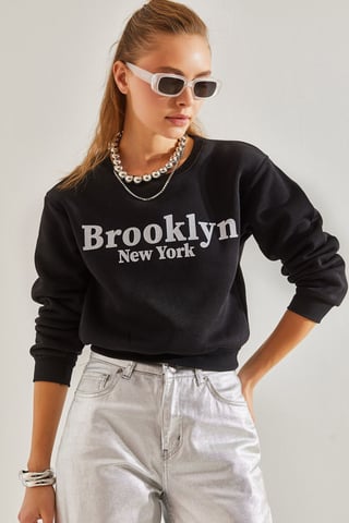 Crew Neck Crop Sweatshirt with Motto Print