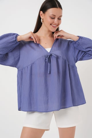 Texturerad Seersucker V-ringad Blus med Slips