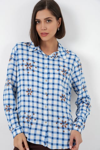 Plaid Button-up Shirt with Shirt Collar