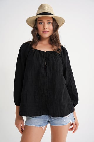 Buttoned Muslin Blouse