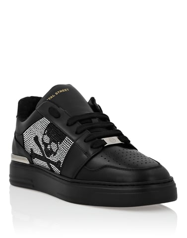 Low-Top Sneakers Skull