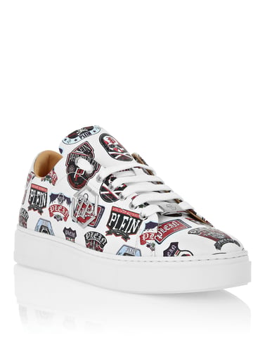 Lo-Top Sneakers