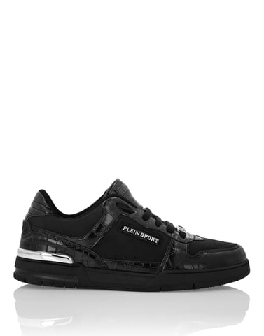 Lo-Top Sneakers