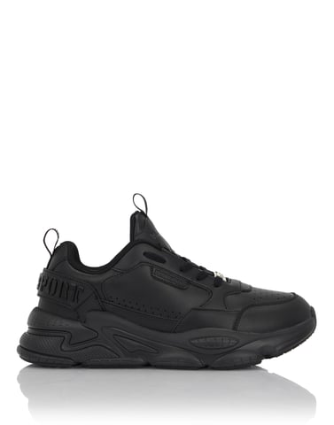 Lo-Top Sneakers