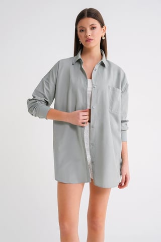 Oversized Long-Sleeve Button-Up Poplin Shirt