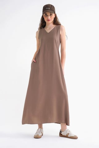 V-Neck Sleeveless Maxi Dress with Pockets