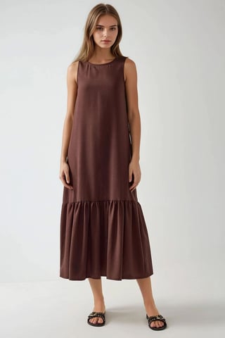 Sleeveless A-Form Fit Maxi Dress with Crew Neck