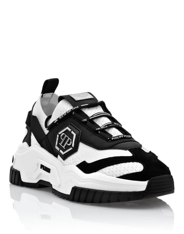 Low-Top Sneakers Predator
