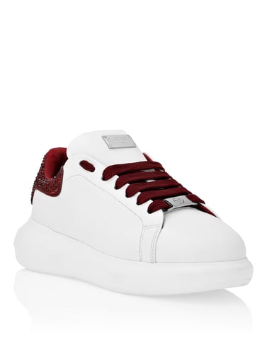 Lo-Top Sneakers