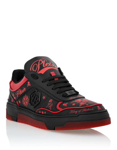 Lo-Top Sneakers