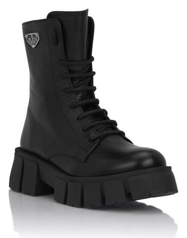 Boots Low Flat Logo