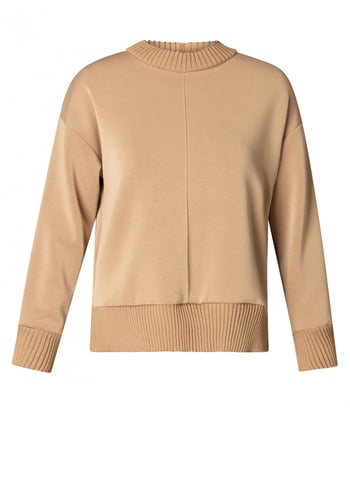Nele Essential