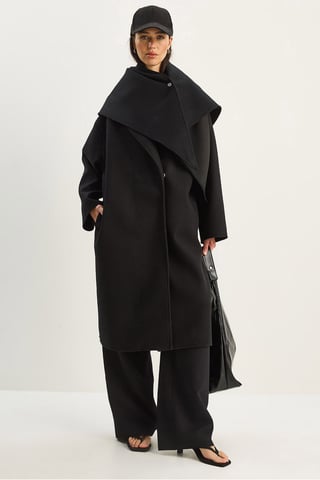 Oversized Shawl Collar Buttoned Coat