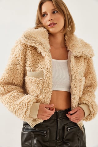 Textured Faux Fur Crop Coat with Zipper Collar