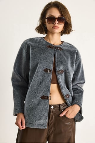 Textured Gabardine Buttoned Coat with Jacket Collar