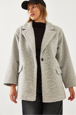 Oversized Plush Coat with Shawl Collar and Pocket