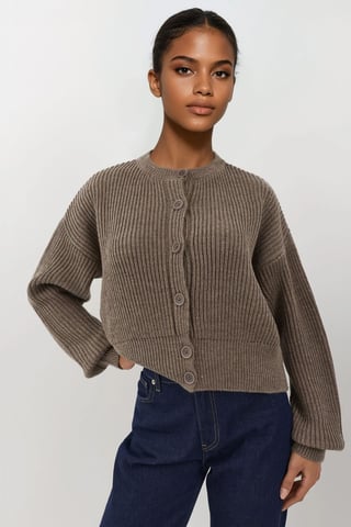 Texturerad långärmad cardigan med knappar och rundad halsringning