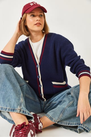 Patterned V-Neck Ribbed Cardigan with Pockets