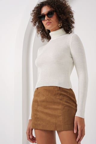 Textured Knit Turtleneck Crop Sweater