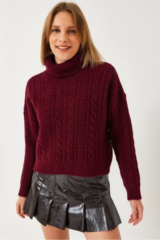 Textured Turtleneck Cropped Sweater
