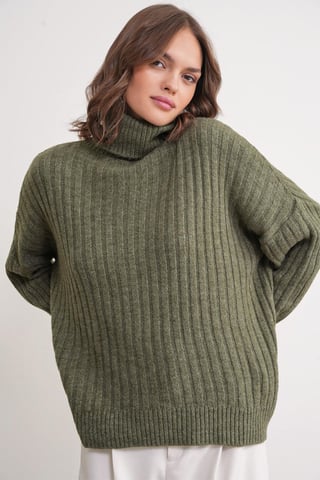 Oversize Ribbed Turtleneck Sweater