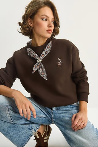 Embroidered Crew Neck Sweatshirt