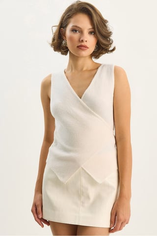 Slim Fit V-Neck Tie Closure Waistcoat