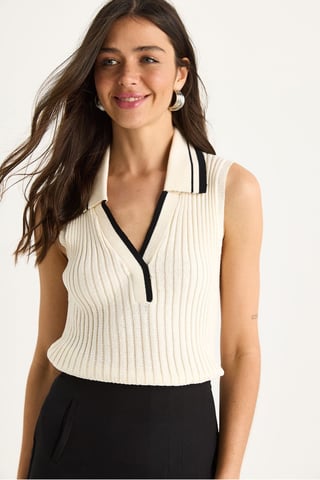 Slim Fit V-hals Blouse met Knoopjes