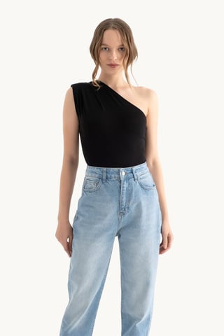Eén Schouder Geraffineerde Cap Mouw Body