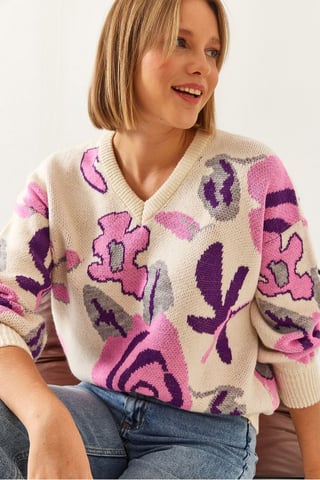 Relaxed Fit V-Neck Flowering Knit Sweater