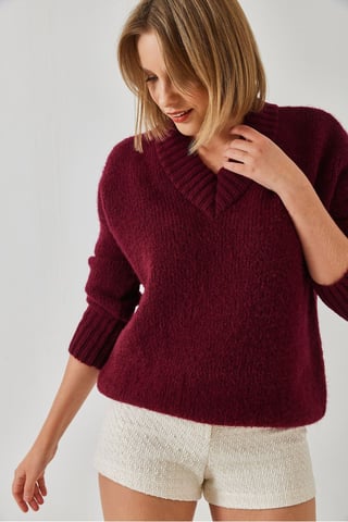 Relaxed Fit V-Neck Ribbed Sweater