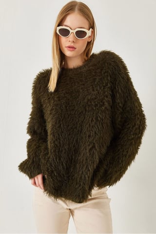Oversized Textured Knit Sweater with Plush Detail
