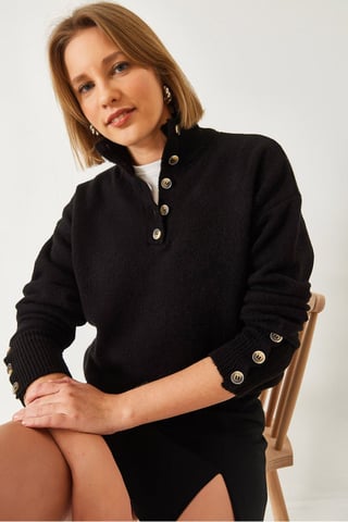 Relaxed Fit Crop Sweater with Button Collar
