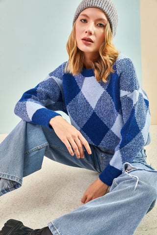 Geometric Ribbed Crew Neck Sweater