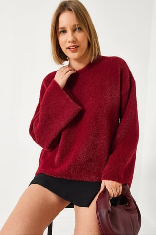 Oversized Crew Neck Sweater with Faux Fur Detail