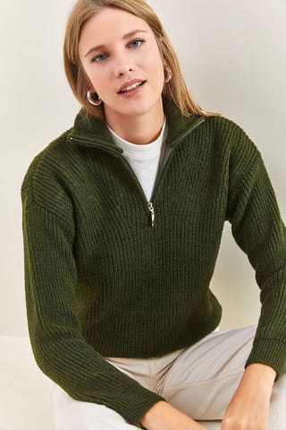 Oversized Textured Knit Sweater with Zipper Collar