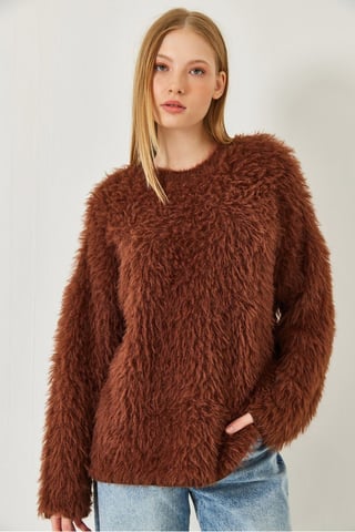 Oversized Textured Knit Sweater with Plush Detail