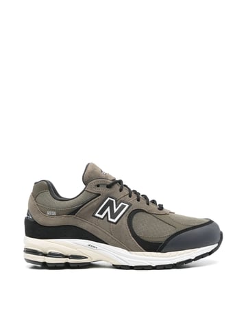 2002R Gore-Tex Sneakers