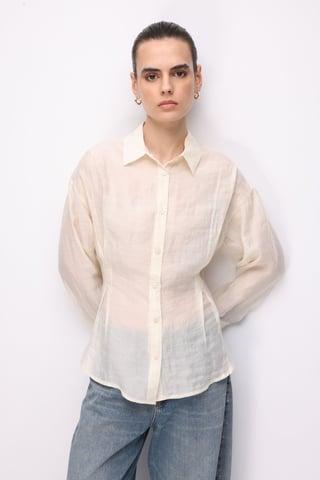 Fitted Textured Button-Up Shirt