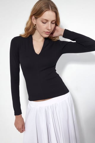 Slim Fit V-Neck Long Sleeve Blouse