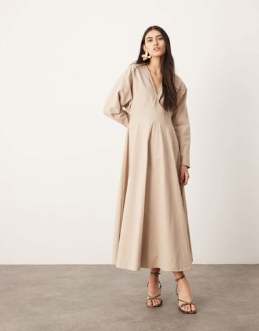 ASOS EDITION V-ringad långärmad midaxi-klänning i stenfärg