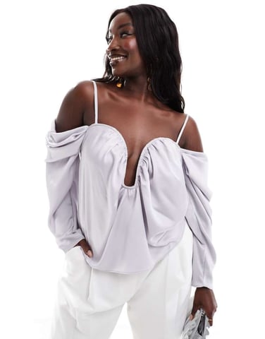 ASOS DESIGN Curve långärmad draperad off-shoulder satingblus i silver