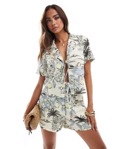 Vero Moda shorts co-ord in palm print