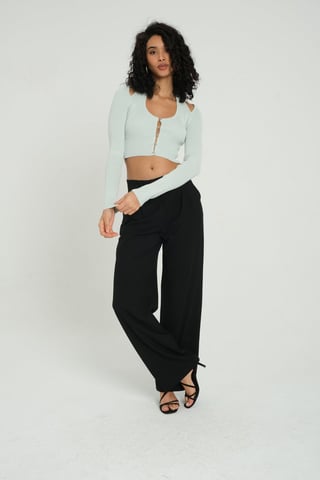 Scoop Neck Accessoriserad Kort Cardigan med Utskärning i Bakdelen
