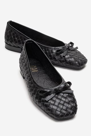 Garen Leather Ballet Flat