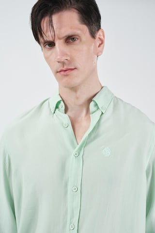 Herr Regular Fit Knappkrage Enfärgad Tencel Skjorta