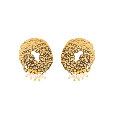 Luxenter 18k yellow gold finish and white pearl earrings - Kuwe