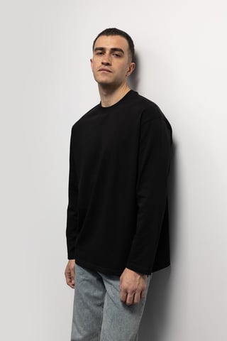 Comfort Fit Long Sleeve Crew Neck T-Shirt