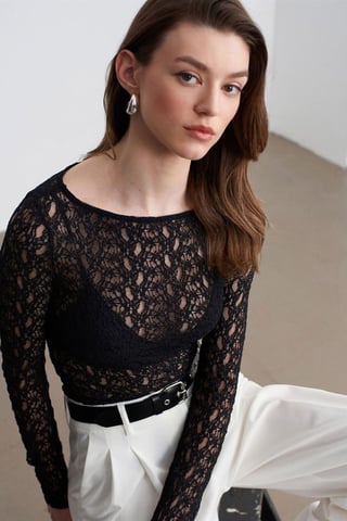 Slim Fit Lace Boat Neck Blouse