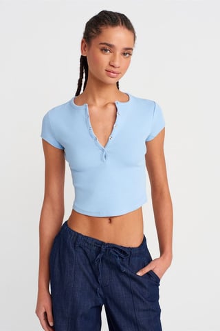 Women’s Slim-fit Ribbed Crop Blouse